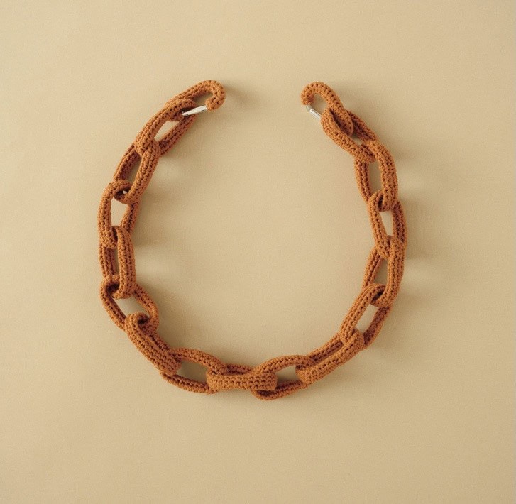 リブリオメンドンサのブラウンウォレットチェーン