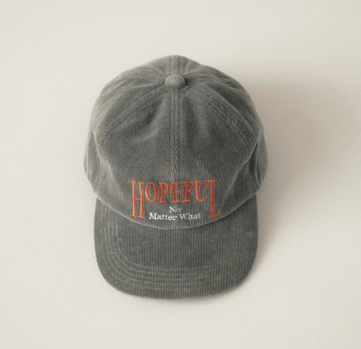 ナイン テイラーのグレーキャップ