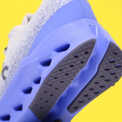 オンの「クラウドサーファーマックス」¥23,100