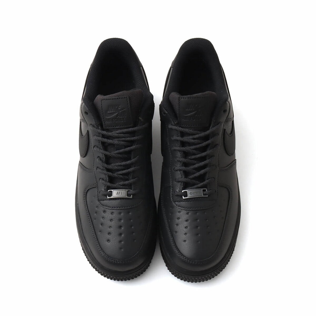 ナイキの「エア フォース 1 GTX ヴィブラム」¥25,850