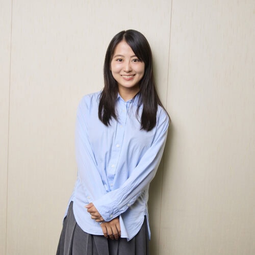 1st写真集を発売したグラビア界のゴールデンルーキー・福井梨莉華