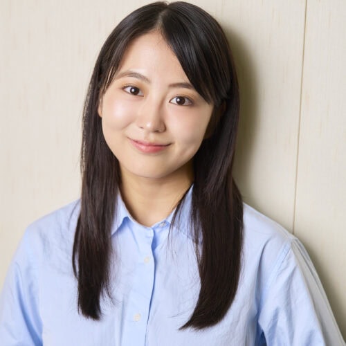 1st写真集を発売したグラビア界のゴールデンルーキー・福井梨莉華