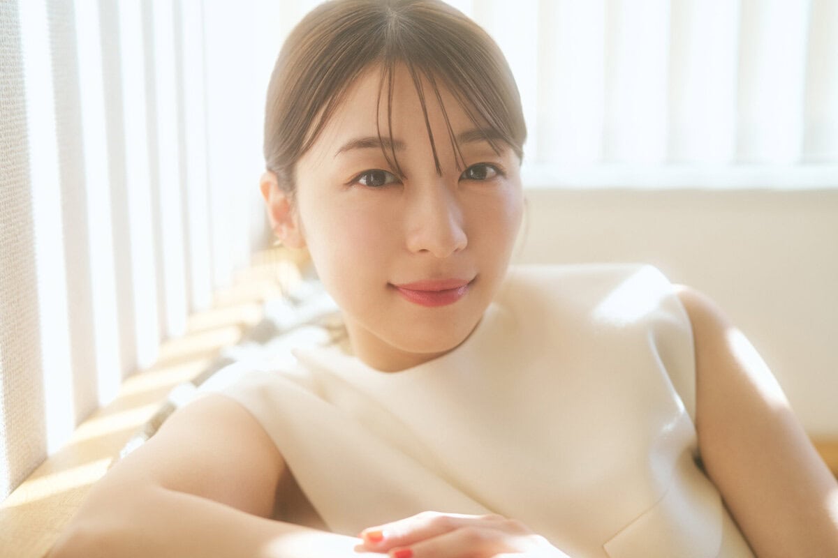 1st写真集『Sugarless』がロングセラーとなっている女優の鳴海唯