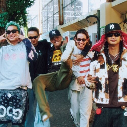 「Giri Giri」で大バズのKOMOREBIが語る、週4日一緒でも飽きない”オフボール”の過ごし方 「カッケー」私服と多趣味な私生活も明かす