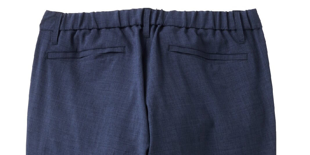 バックのウエスト部分はゴム仕様になっていて穿きやすさも考えられています