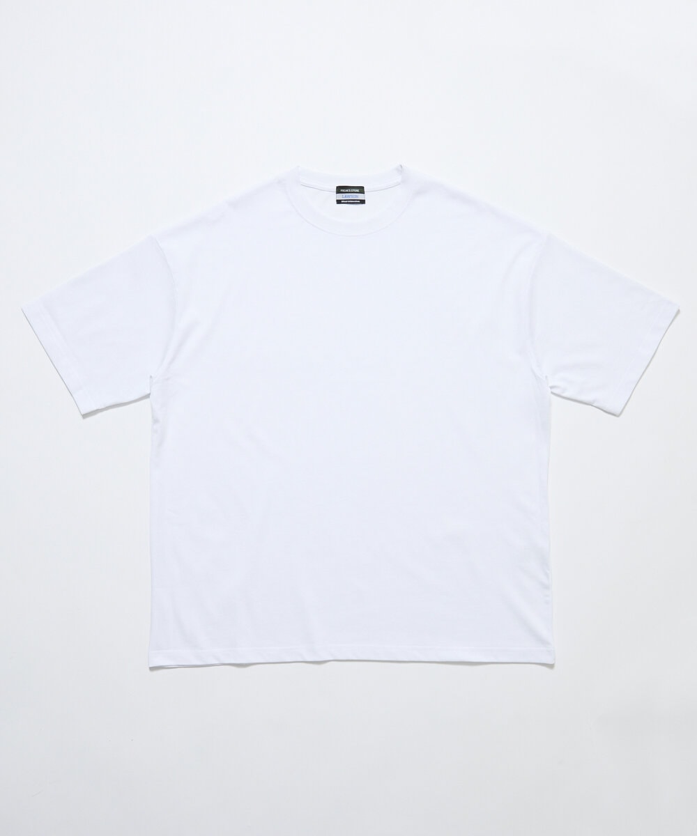 “夏の最強白Tシャツ”がローソンで買える！スタイリスト絶賛のフリークス監修Tが即戦力すぎる理由