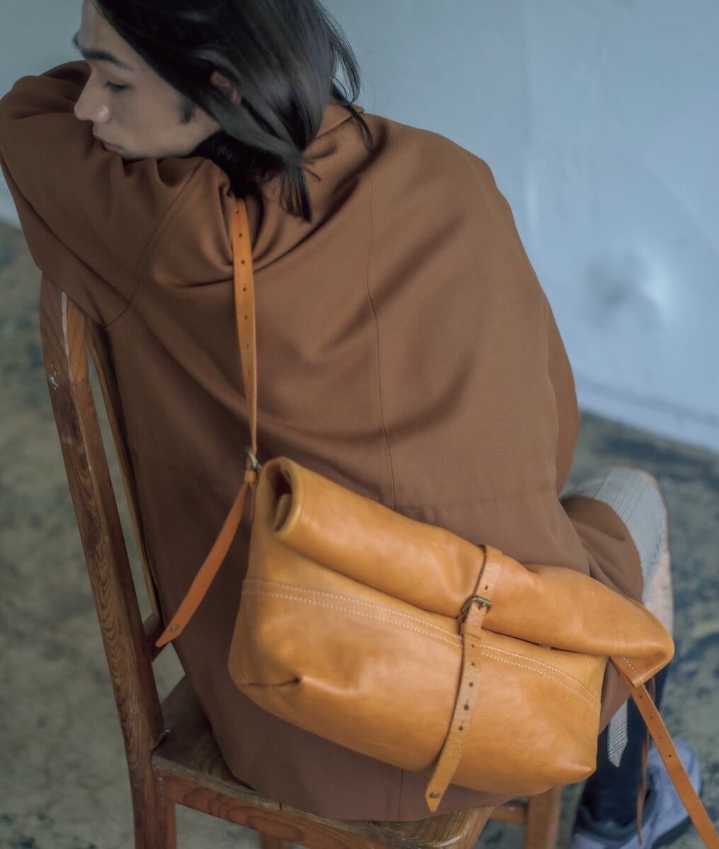 MASTER&Co.（マスター＆コー）の、イタリアのミネルバボックスを贅沢に使用したロールトップバッグ