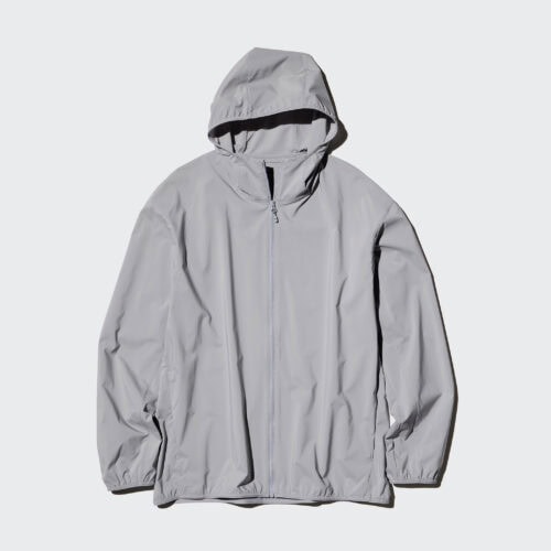 ユニクロ「ポケッタブルUVカットパーカ／NANODESIGN」￥3,990