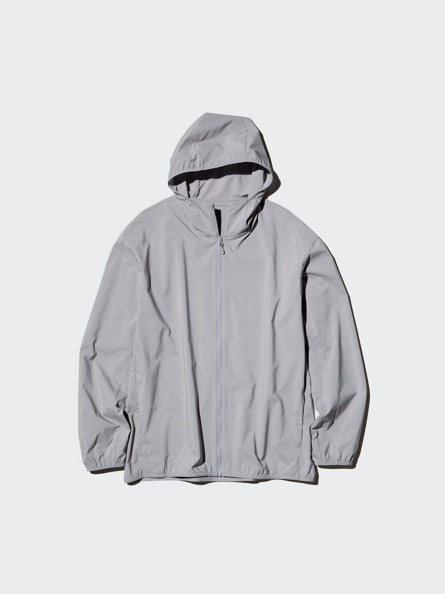 ユニクロ「ポケッタブルUVカットパーカ／NANODESIGN」￥3,990