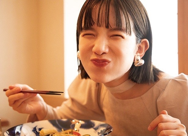 雑誌smart/田中みな実の連載「となりのみな実さん」episode 61 麺が好き! Guest・弘中綾香さん