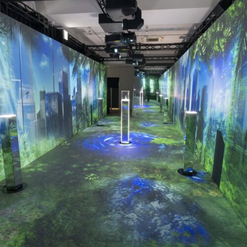 Ploom × NAKED, INC. ポップアップストア渋谷 アクアグリーン体感エリア