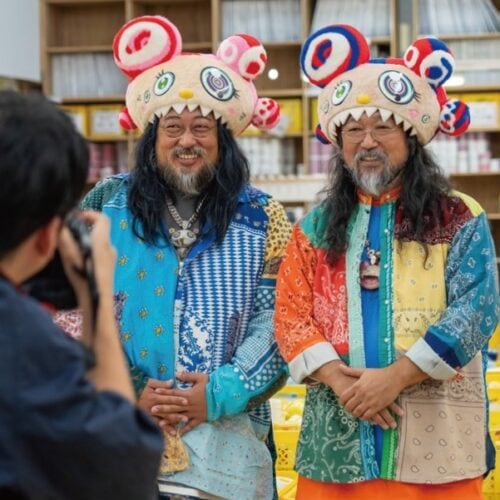 アーティスト・村上隆と、“弟”・村上隆二 （ロバート秋山）によるコラボレーションユニット・MM Bro.（エムエムブラザー ズ）