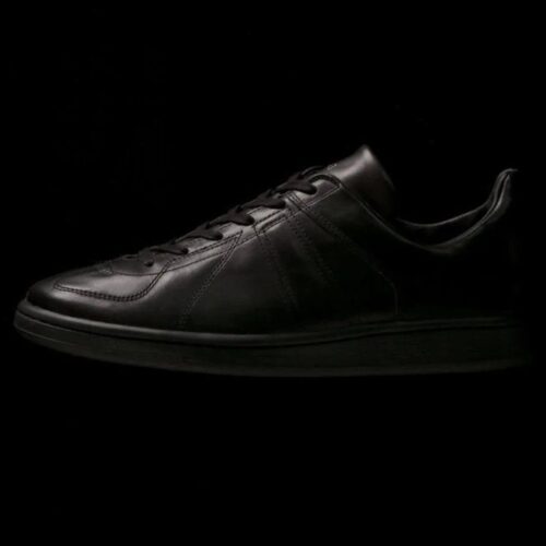 革の常識を覆す「インサイドアウト」スニーカーが話題!REPRODUCTION OF FOUNDがblurhmsROOTSTOCKと作る、唯一無二の“裏ジャーマン”