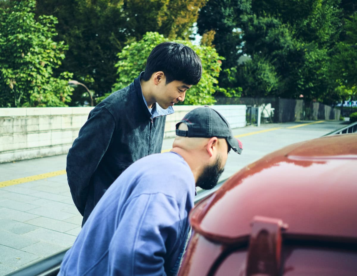 ジャルジャル後藤淳平の「欧州旧車」愛がすごすぎた！服部昌孝も驚く“洗練されたセンス”の正体と、3台維持を貫く独自の美学