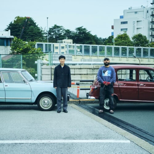 70年代の旧車2台を並べてみた。