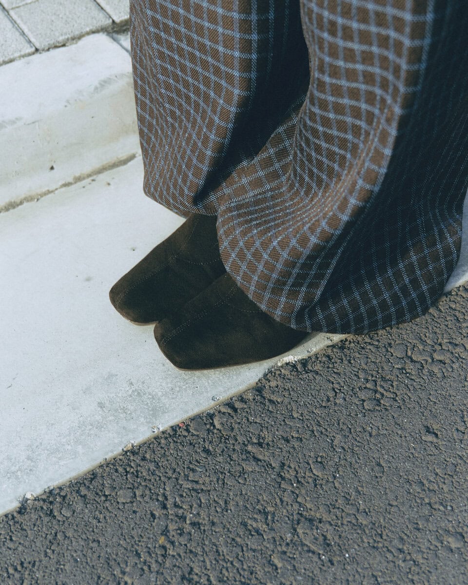 【スナップ】やはりマフラーこそ冬コーデの象徴…チェックとブルーで統一感を演出