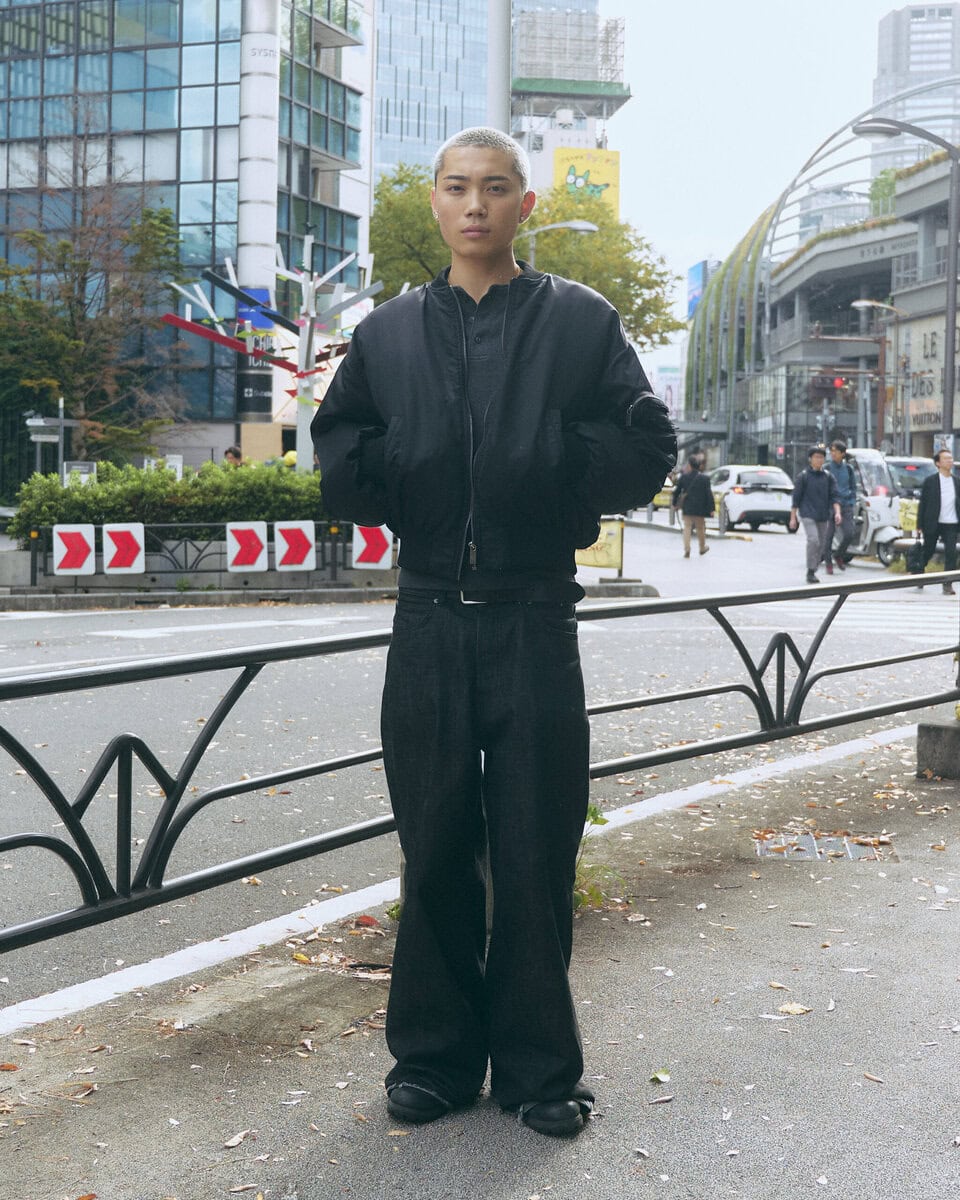 【スナップ】テーマは「バイト着」…ミニマルな色＆アイテム選びの中で際立つヘアの存在感