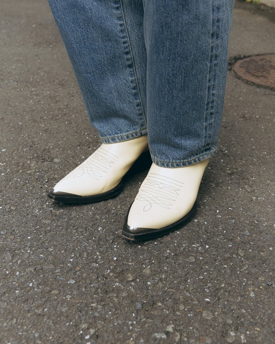 【スナップ】コーデの狙いは「セリーヌっぽく」…スカーフづかいが上品の極み