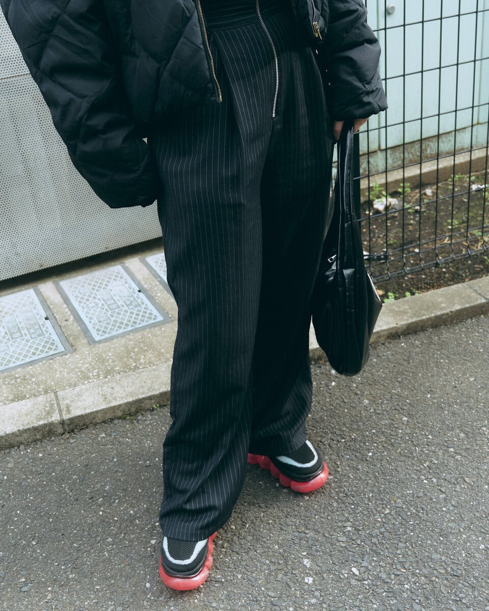 【スナップ】アウターを「サラッと」羽織るの正解例