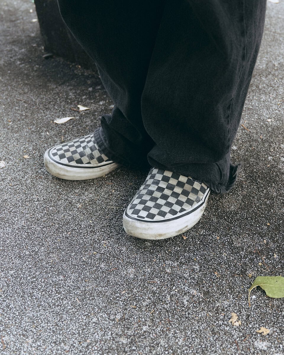 【スナップ】ラフなアイテム選びなのに洒落見えするのはデニムパンツのシルエットゆえ