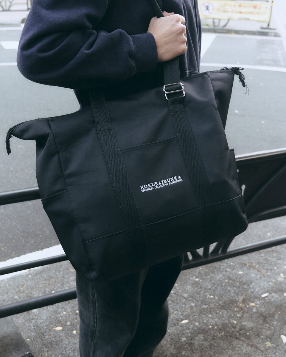 【スナップ】ラフなアイテム選びなのに洒落見えするのはデニムパンツのシルエットゆえ