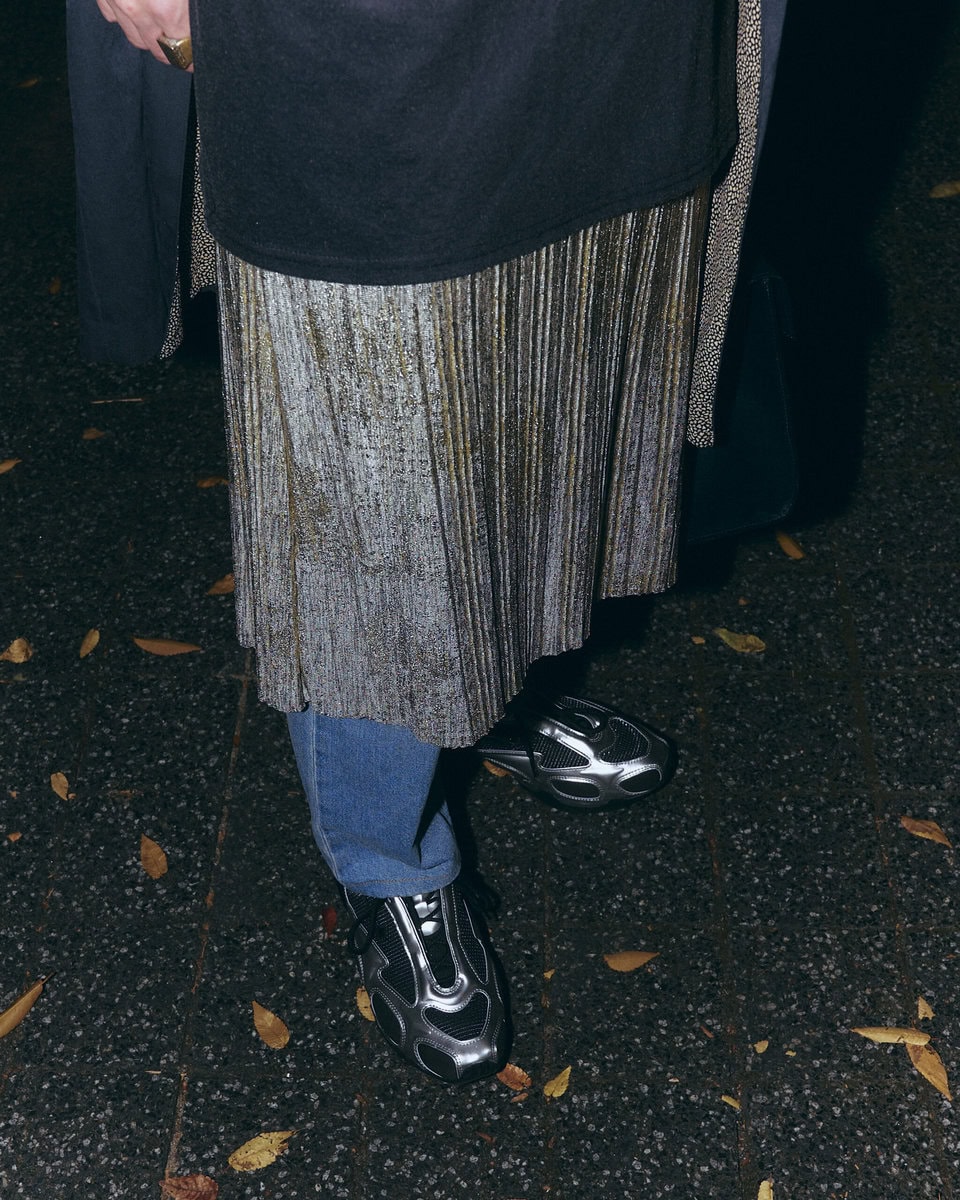 【スナップ】インパクト抜群のTシャツが絶対的主役…ただし足元までぬかりなく