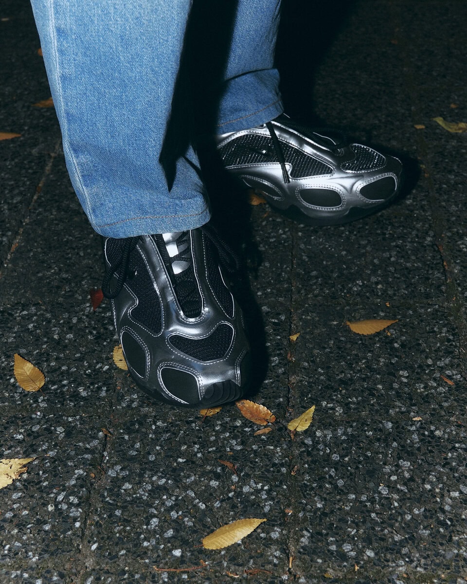 【スナップ】インパクト抜群のTシャツが絶対的主役…ただし足元までぬかりなく