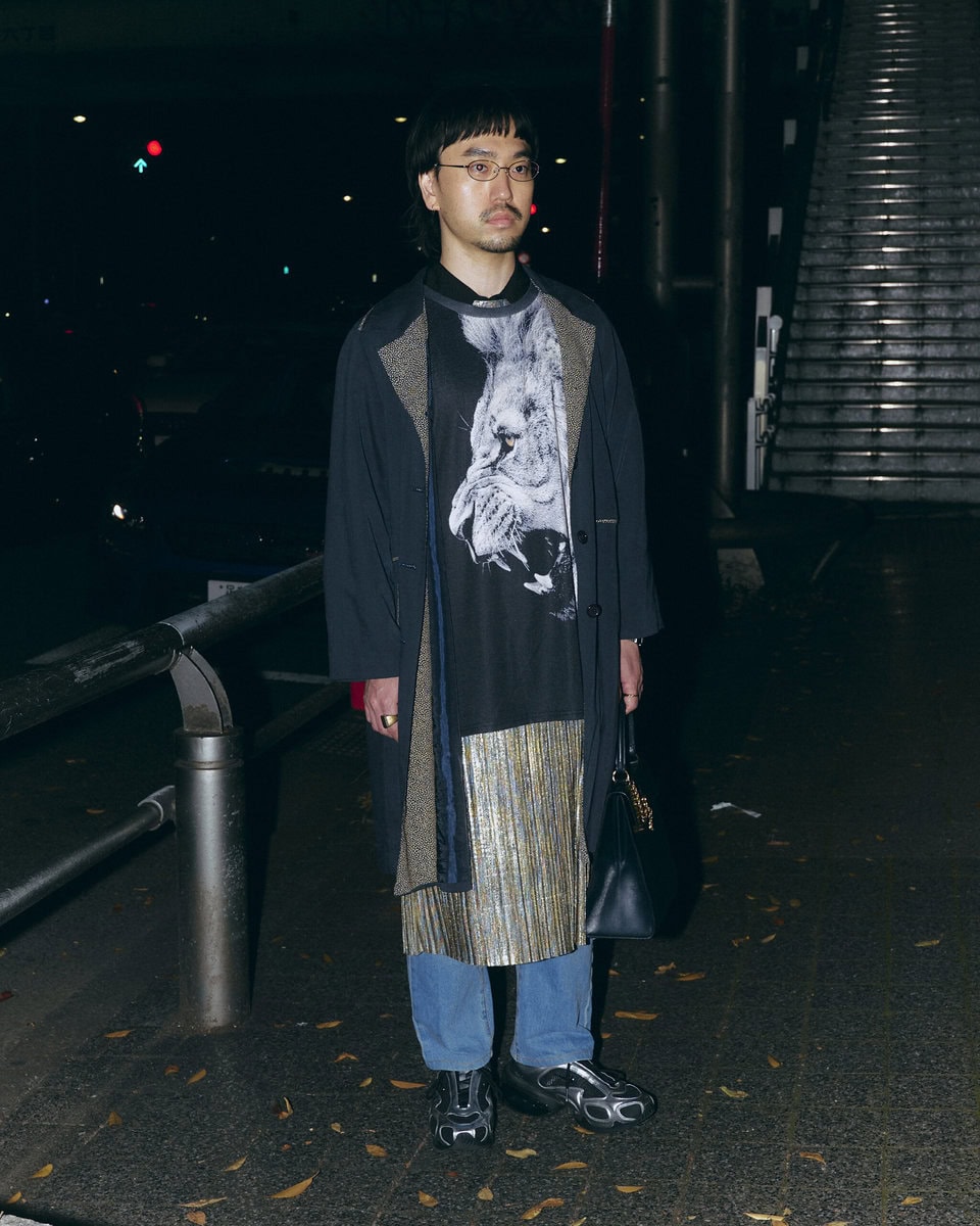 【スナップ】インパクト抜群のTシャツが絶対的主役…ただし足元までぬかりなく