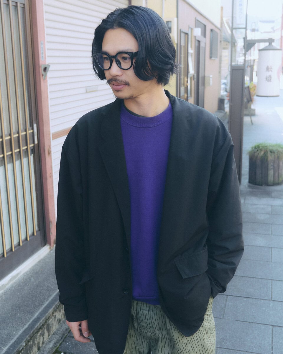 【スナップ】サロモンのスニーカーでジャケットスタイルを“着崩す”