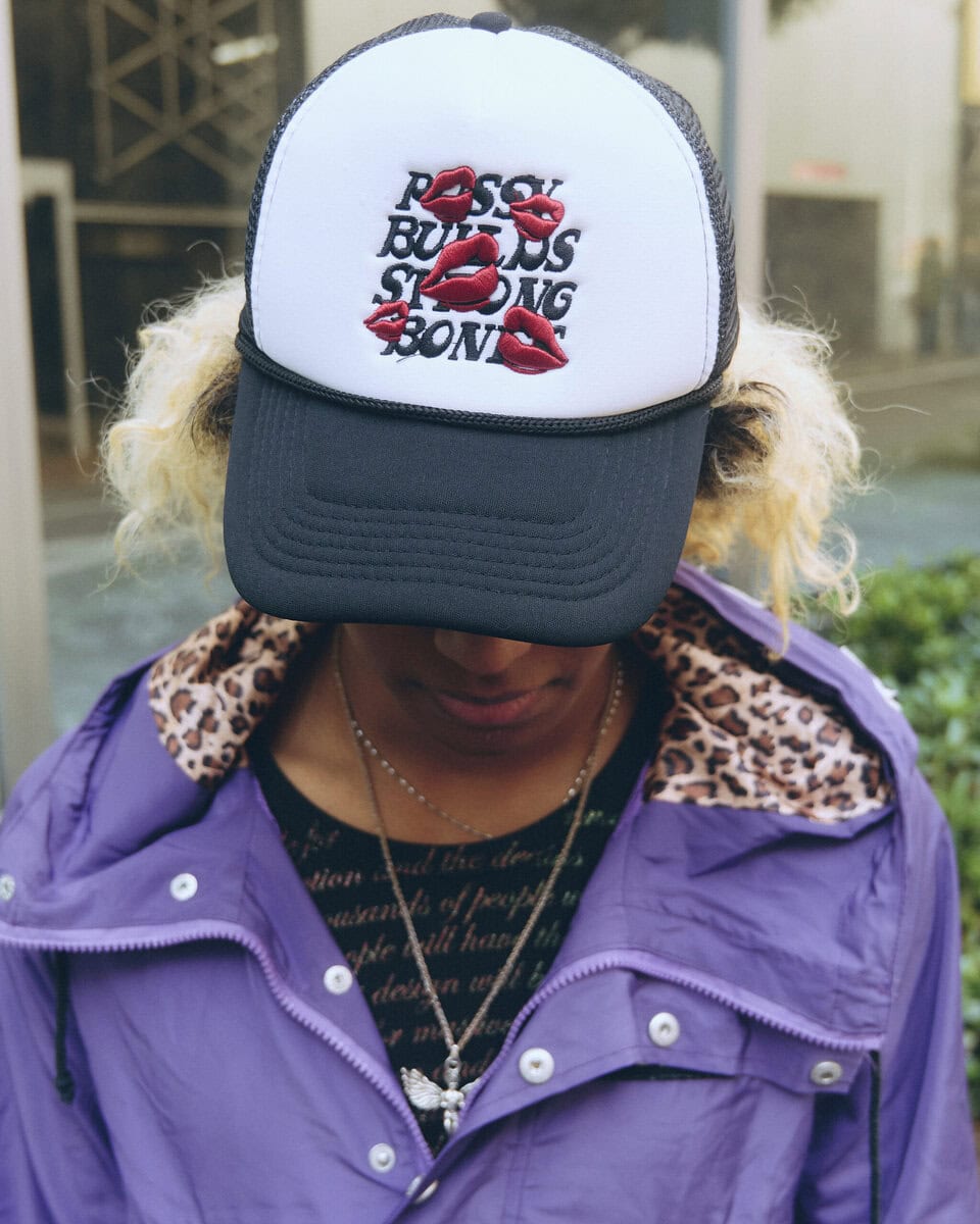 【スナップ】アウター、スニーカー…随所に効かせたペールトーンゆえに「ちょっといかつけどかわいい」