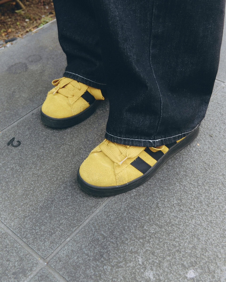 【スナップ】アウター、スニーカー…随所に効かせたペールトーンゆえに「ちょっといかつけどかわいい」