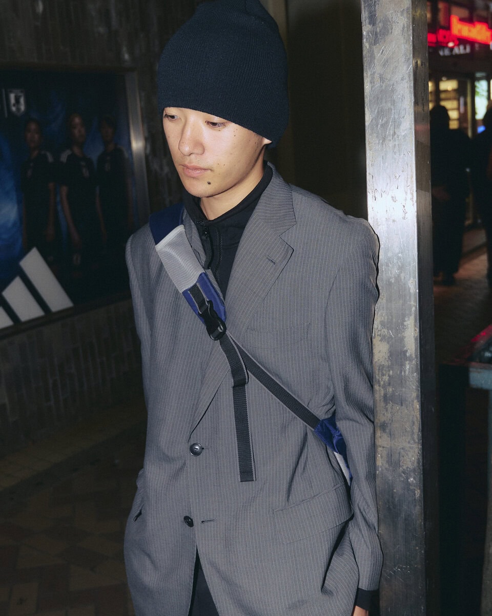 【スナップ】ボトムスにスカートを重ねてモード感をさらに演出