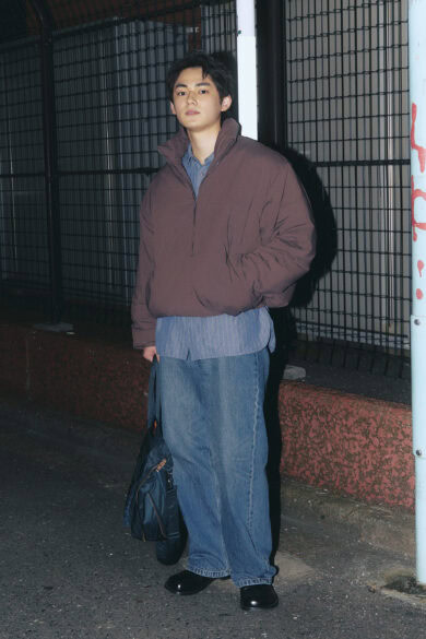 【スナップ】ダウンを着ていてもインナーへの意識を忘れずに…シャツで個性を演出