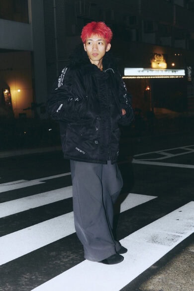 【スナップ】冬らしいダークトーンでも素材やシルエットで立体感を演出