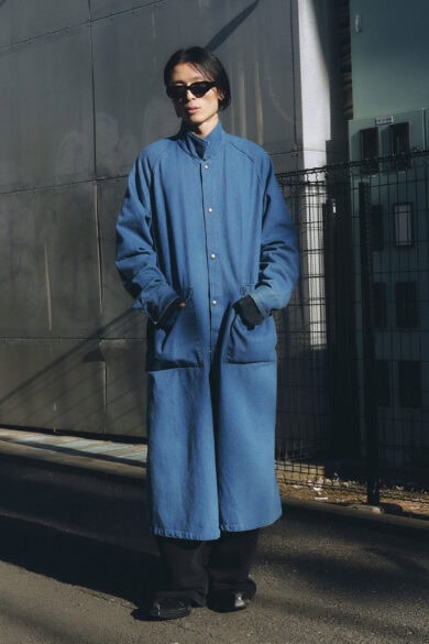 【スナップ】古着のデニムロングコートが抜群のオーラ!ユニクロ、ZARAづかいも絶妙