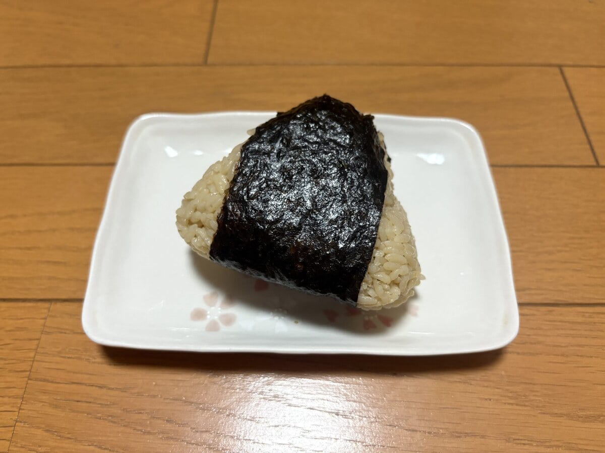 大きなおむすび 月見おむすびマヨたま
