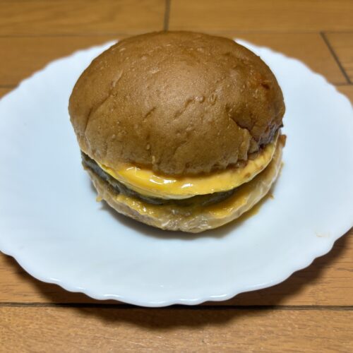 チーズに溺れろ！月見チーズバーガー
