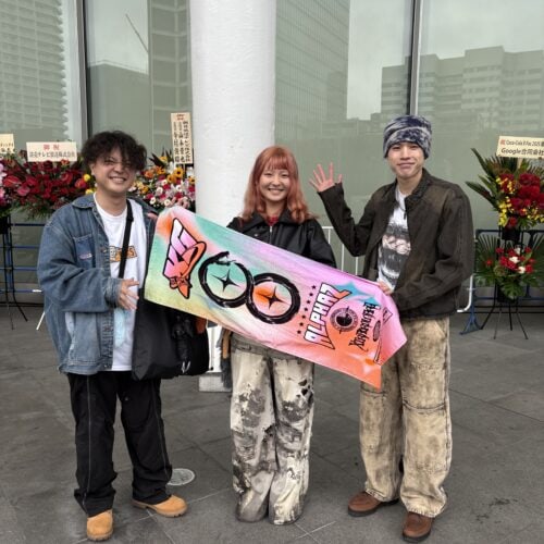 Coca-Cola X Fes 2025 SNAP／No.1　左：アオイさん（会社員）　中央：ヨシさん（学生）　右：カンヌキさん（会社員）