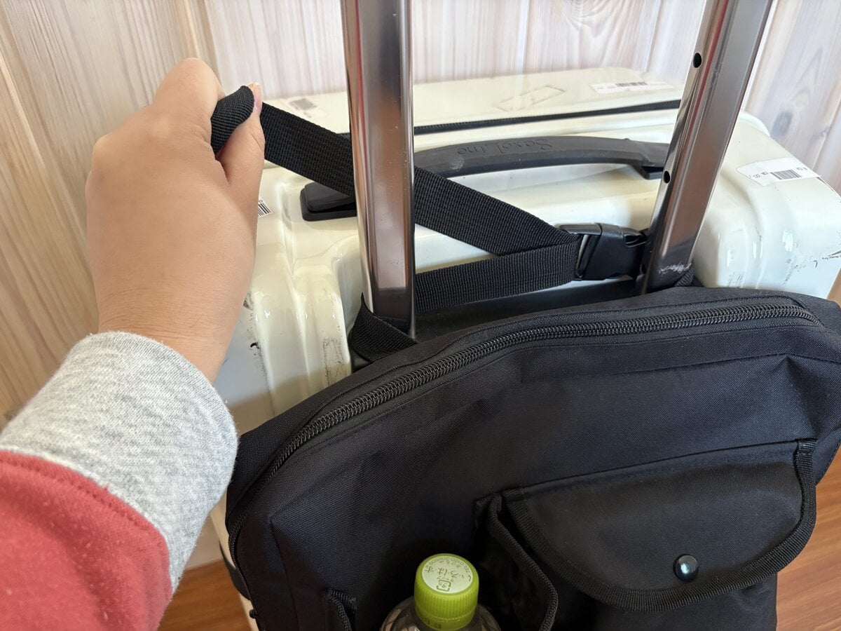 スタンダードプロダクツ　スーツケースに付けられるバッグ