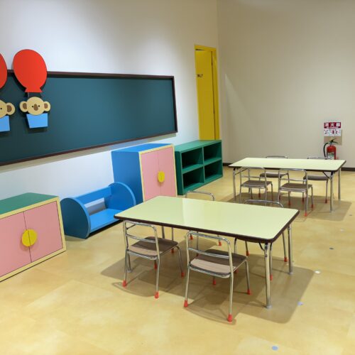 クレヨンしんちゃんオカシナもぐもぐワールド　ふたば幼稚園