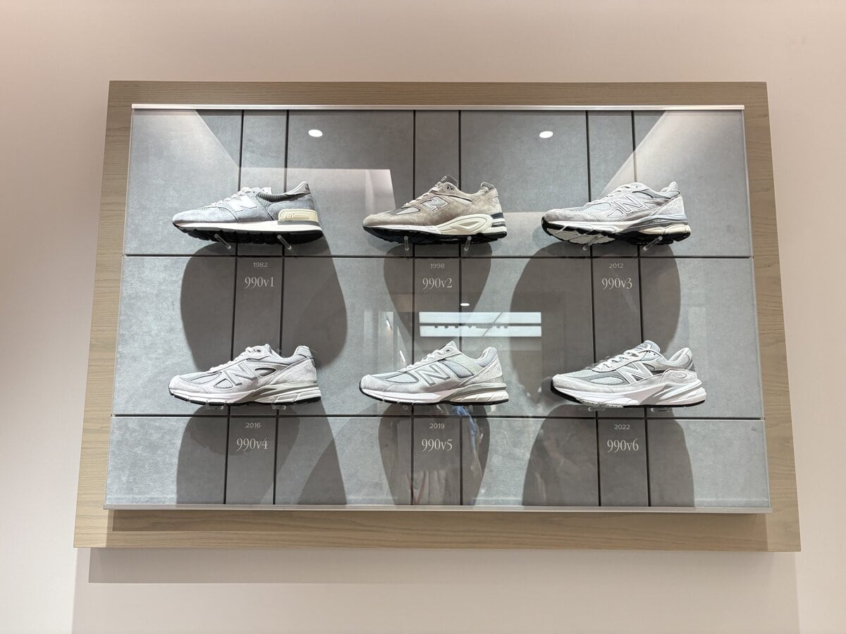 ニューバランス原宿 3階