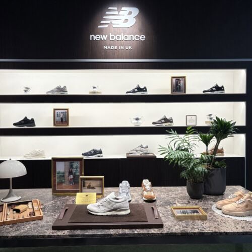 ニューバランス原宿 4階