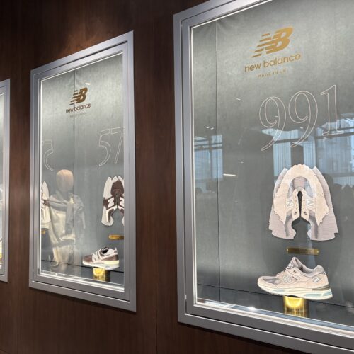 ニューバランス原宿 4階