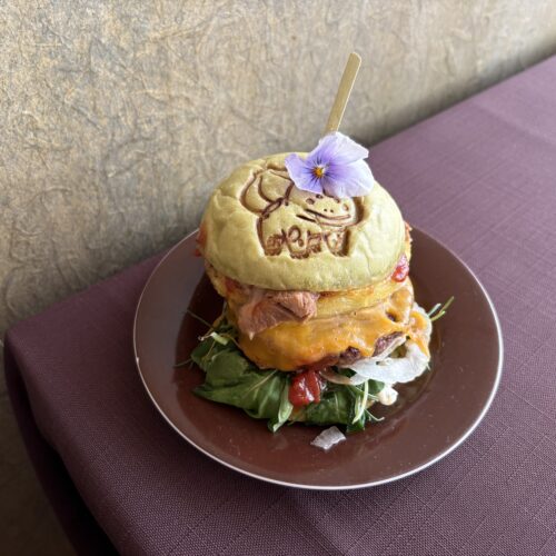 フシギダネのトロピカルバーガー