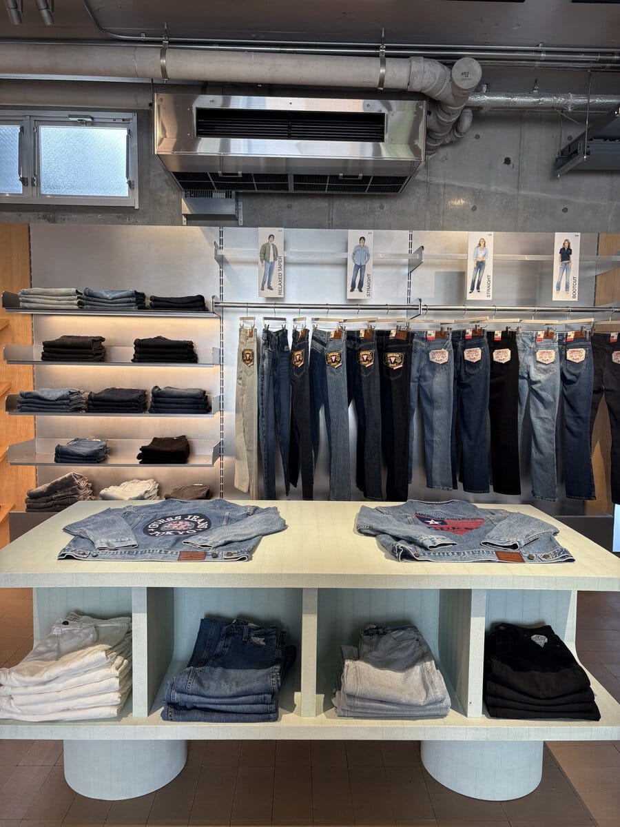 GUESS JEANS Tokyo