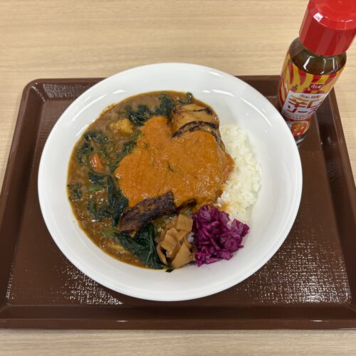 すき家　ほうれん草バターチキンソースカレー
