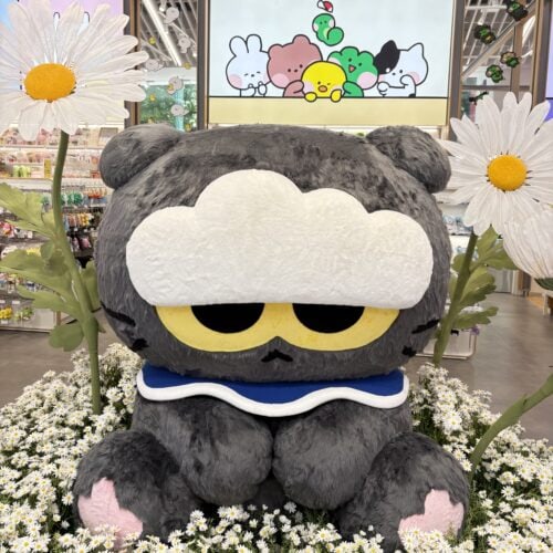 G-DRAGONの愛猫モチーフ「ZOA」に会える！6分で完売した「ZO＆FRIENDS」初ポップアップ徹底解剖
