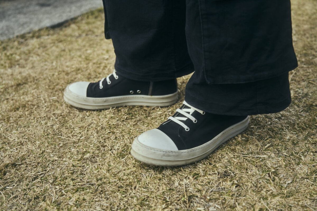 BABYMONSTERファンのライブファッションがすごかった！「HOT SAUCE」なりきり多発のMONSTIEZスナップを神戸ファイナルで敢行