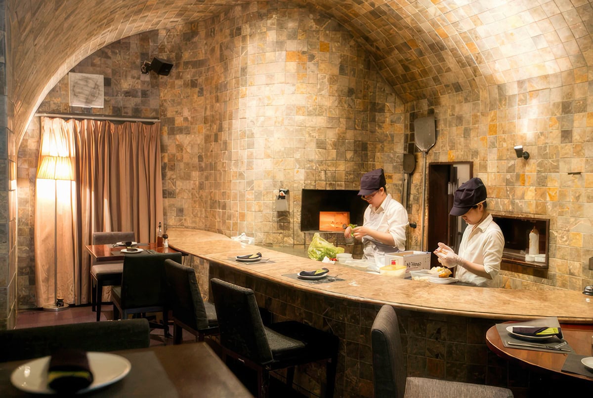 Pizza 4P's ホーチミン１号展