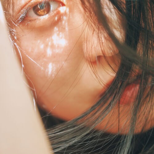 『福井梨莉華 1st写真集 あいの道しるべ』より